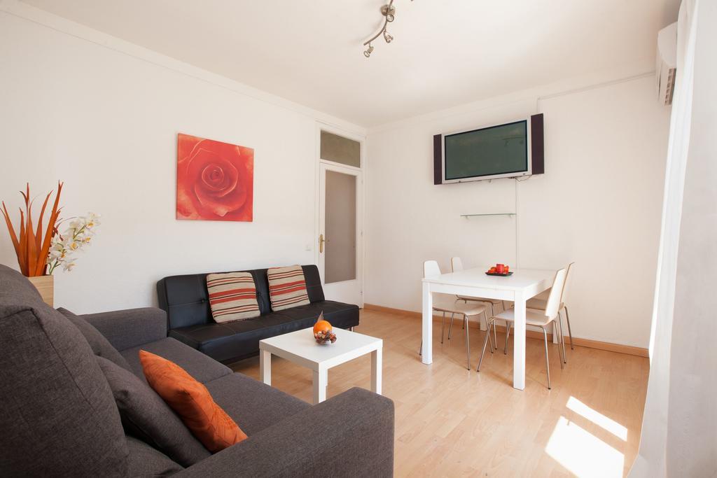 Your Home - Sagrada Familia Apartment Barcelona Room photo
